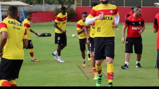 Imagem Vitória realiza último treino antes de encarar o Figueirense; Argel faz mistério na escalação