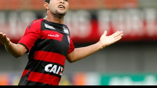 Imagem Volante do Vitória será operado na tarde desta segunda 