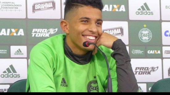 Imagem Mesmo livre do rebaixamento, Coritiba promete ir com tudo para cima do Vitória