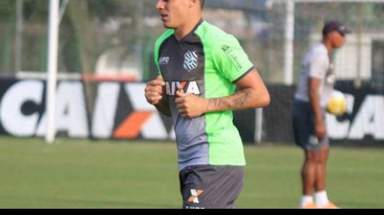 Imagem Após rebaixamento, Figueirense dispensa sete jogadores; lateral ex-Vitória está na lista
