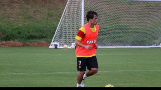 Imagem Com retorno de Norberto, Vitória viaja com 20 jogadores para duelo com Coxa