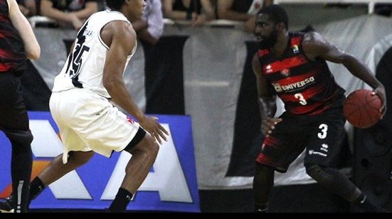 Imagem Universo/Vitória derrota o Vasco em São Januário por 70 a 60 e emplaca a quinta vitória seguida no N