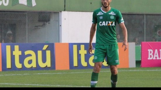 Imagem Zagueiro e jornalista apresentam melhora nas últimas 12 horas