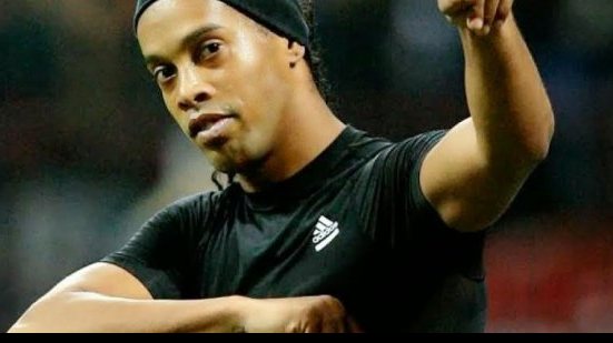 Imagem Seguidores de Ronaldinho Gaúcho pedem que ele atue pela Chape em 2017