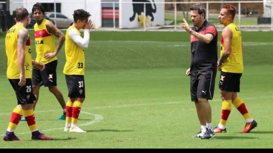 Imagem Após tragédia com a Chapecoense, Vitória volta aos treinos nesta quinta