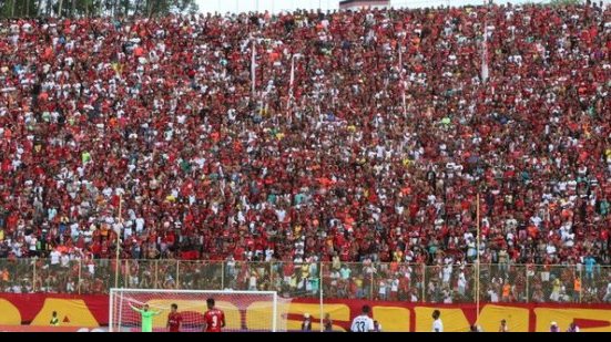 Imagem  Ingressos de arquibancada esgotados para duelo entre Vitória e Palmeiras