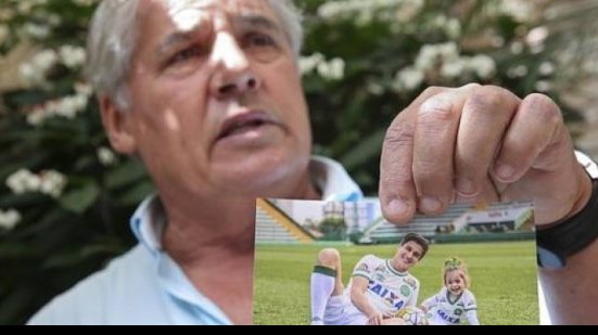 Imagem Pai de jogador do Chapecoense crítica Temer: &#039;Falta de respeito&#039;