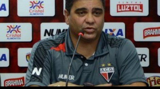 Imagem Atlético (GO) renova contrato de técnico campeão da Série B