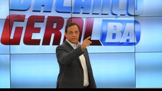 Imagem Apresentador José Eduardo participa de live no Face do Bocão News nesta terça