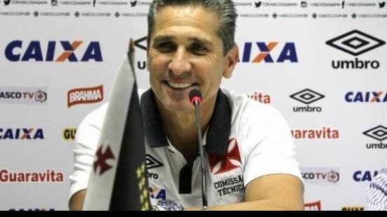 Imagem Após demissão, ex-treinador do Vasco afirma que clube era motivo de piada