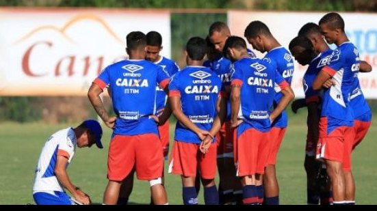 Imagem  Após treinamento, Aroldo Moreira relaciona 23 atletas para encarar o São Paulo