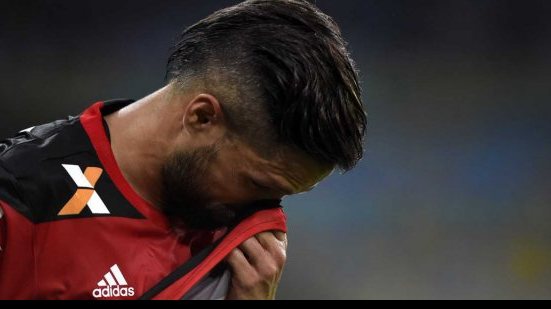 Imagem Diego é parado em blitz da Lei Seca e se recusa a soprar o bafômetro