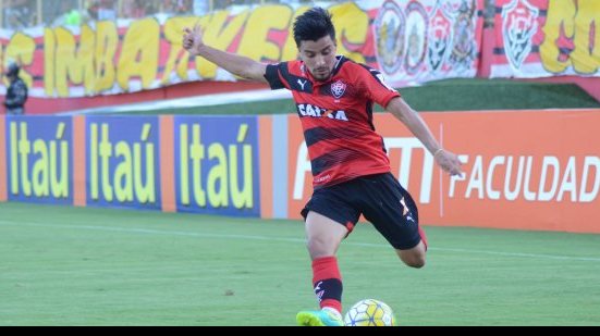 Imagem Cárdenas comemora sequência e mira próxima temporada no Vitória