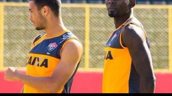 Imagem Com cláusula no contrato, Kanu tem vínculo com o Vitória renovado para 2017