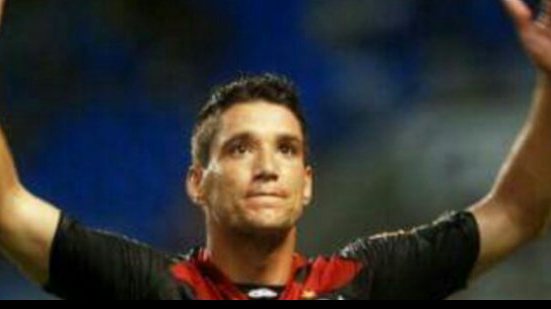 Imagem   Além de Escudero, Vitória tenta contratação de outros três jogadores