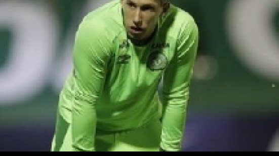 Imagem Goleiro da Chapecoense passa bem e deve ser transferido para Santa Catarina