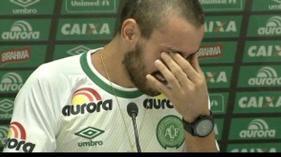 Imagem Chape: Alan Ruschel se emociona e fala em milagre por estar andando