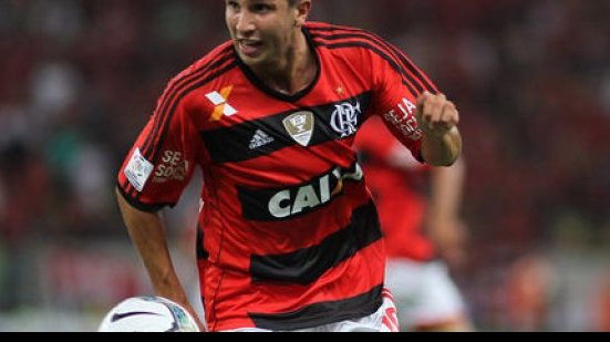 Imagem Meia do Flamengo vira alvo do Bahia para 2017