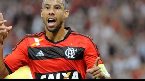Imagem Fora dos planos do Vitória, Léo Moura tem futuro incerto no Santa Cruz