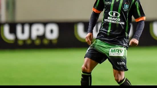 Imagem Sport entra na briga para contratar meia pretendido pelo Bahia