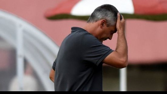 Imagem Lisca faz balanço e diz que encontrou grupo abalado