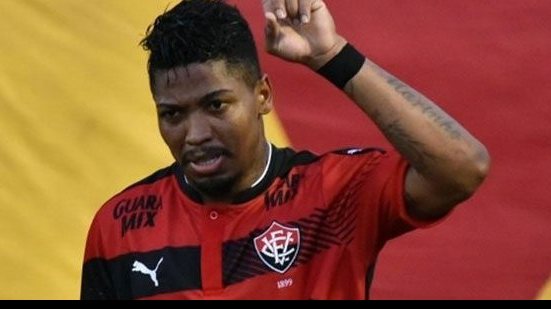 Imagem Clube do Egito oferece 4 milhões de dólares por Marinho
