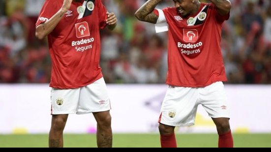 Imagem Após Jogo das Estrelas, Neymar elogia Marinho: "Ele é um craque"