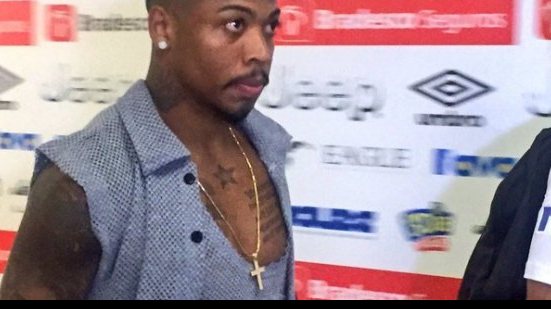 Imagem Arisco, Marinho fala em Flamengo, Santos e em jogar na China: &quot;Quem não iria?&quot;