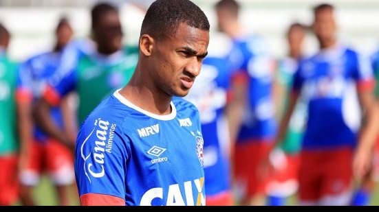 Imagem Após renovação, lateral do Bahia mira grande ano no Fazendão