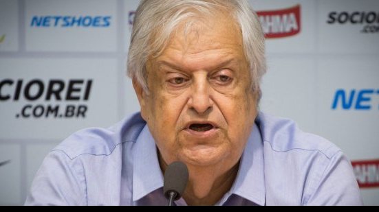 Imagem Presidente do Santos diz que Marinho não é craque: "Se deu bem só no Vitória"