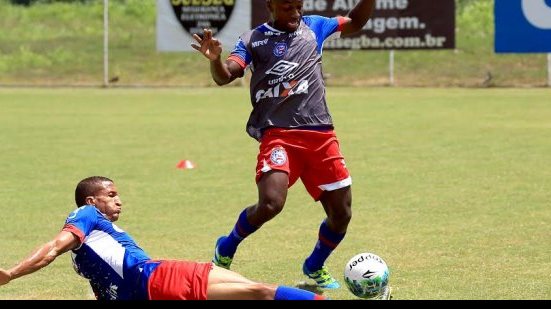 Imagem  Com Armero e Zé Rafael no campo o Bahia segue pré-temporada