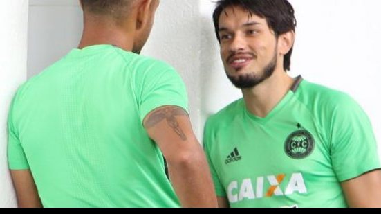 Imagem Coritiba anuncia ex-Bahia e Vitória