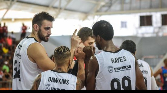 Imagem Universo/Vitória vence Liga Sorocabana e chega a oito triunfos no NBB
