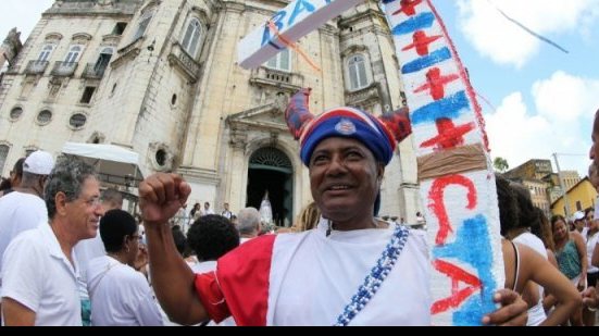 Imagem Tricolor fanático promete ir de joelhos à Colina Sagrada