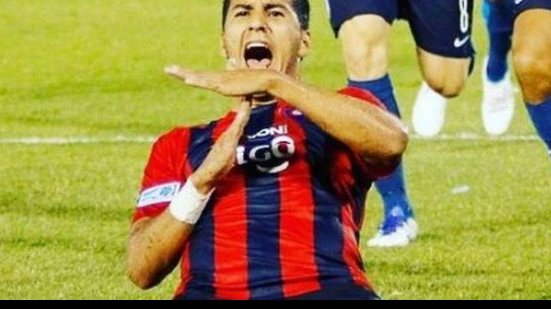 Imagem Sem Marinho, Flamengo mira contratação de atacante uruguaio