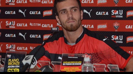 Imagem Técnico do Santos dá chance a meia que decepcionou no Vitória