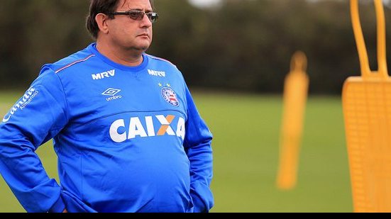 Imagem Guto Ferreira elogia time após estreia