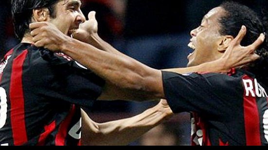 Imagem Visando atrair patrocinadores, Coritiba quer Kaká e Ronaldinho Gaúcho