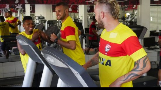 Imagem José Welison segue focado em recuperação no Vitória e espera estar logo à disposição 