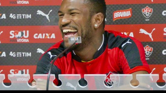 Imagem Geferson lembra começo e comemora retorno ao Vitória: &quot;clube do coração&quot;