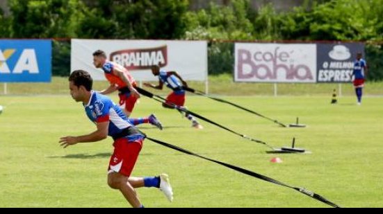 Imagem Sob forte calor, Bahia faz treino físico-técnico