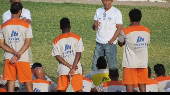 Imagem  Às vésperas da estreia no Baianão, técnico abandona clube do Interior