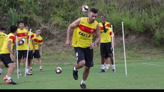 Imagem  Dátolo é regularizado e pode estrear contra a Juazeirense