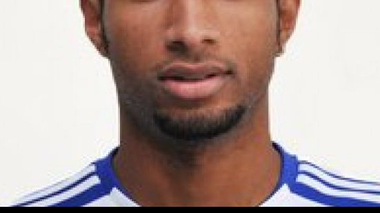Imagem Vitória contrata zagueiro ex-Bahia