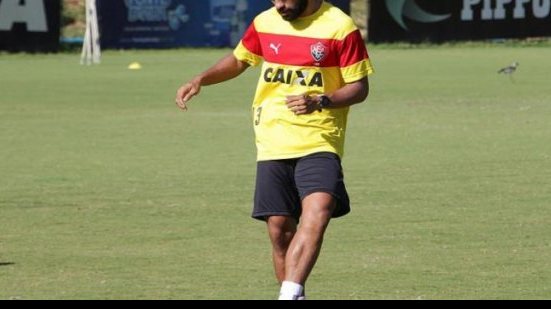 Imagem Gabriel Xavier sente a coxa e pode desfalcar o Vitória