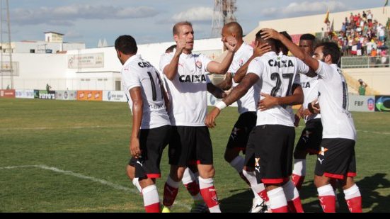 Imagem Com André Lima relacionado, Vitória enfrenta o Conquista pelo Baianão