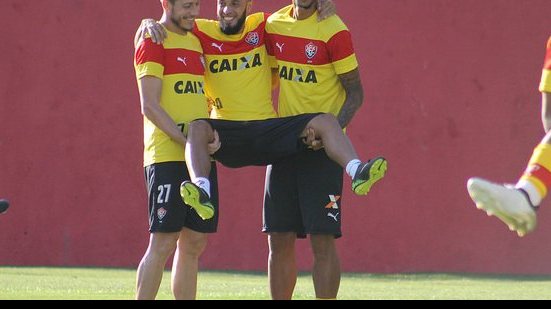 Imagem Argel aposta em atacante: “A performance do Paulinho é que vai mantê-lo no time”