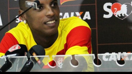 Imagem   Volante é regularizado pelo Vitória e pode estrear na Copa do Nordeste
