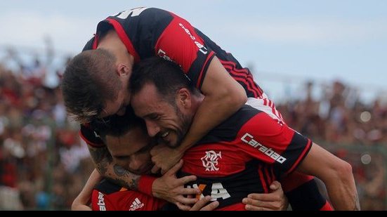 Imagem Com gringos inspirados, Flamengo goleia o Nova Iguaçu