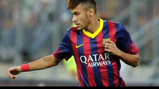 Imagem Neymar supera Ronaldinho em gols pelo Barcelona
